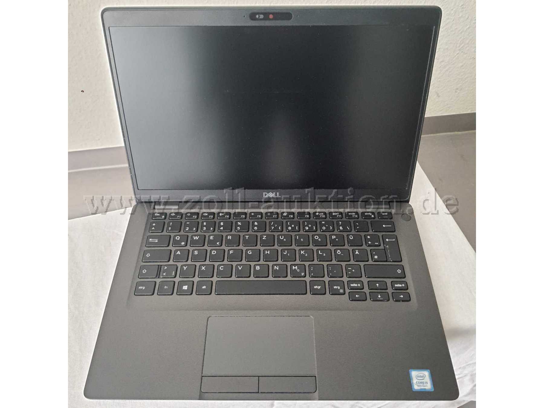 Dell Latitude 5400, Front
