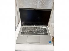 Notebook mit Tastatur und Bildschirm