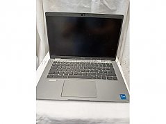 Notebook mit Bildschirm und Tastaur