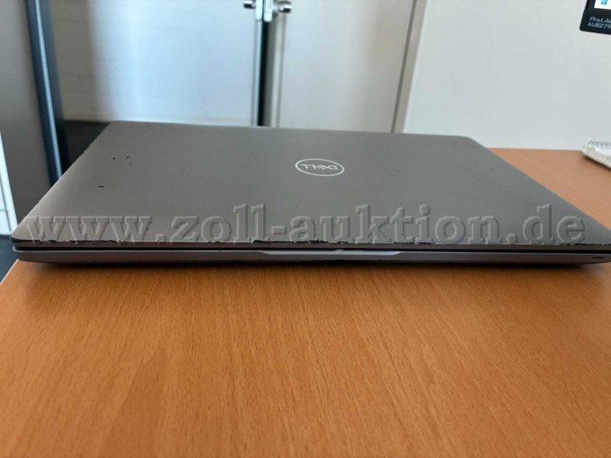 Notebook zugeklappt von vorne