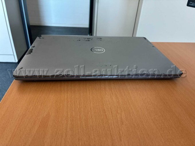 Notebook zugeklappt von vorne