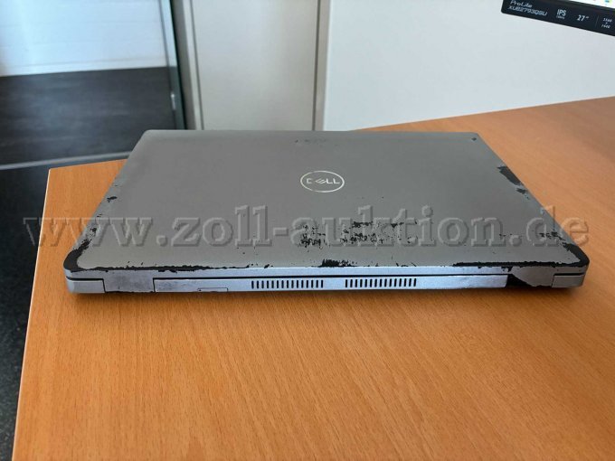 Notebook zugeklappt von hintenNotebook zugeklappt von oben