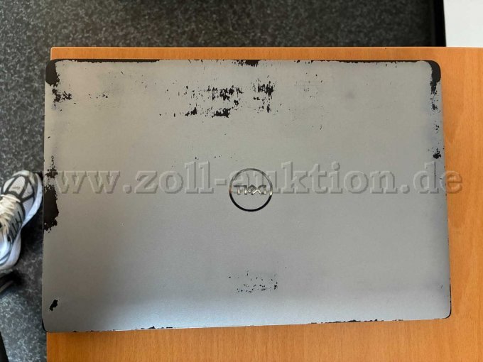 Notebook zugeklappt von oben