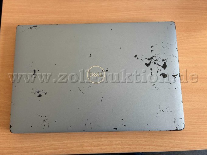 starke Laptop Lackschäden von oben