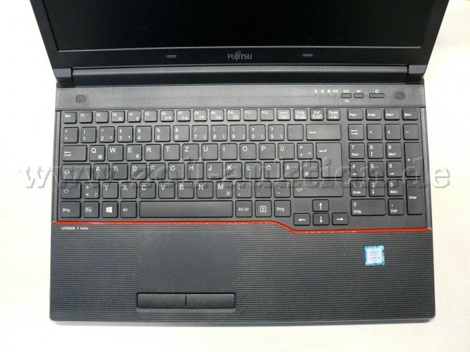 1 laptop "Fujitsu Lifebook E556" – 15,6 inch (39,6 cm) – foto 3 – kavel bij Zoll-Auktion, Tübingen