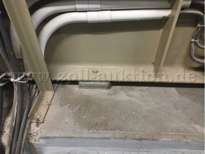 Befestigung des Aggregates auf Betonsockel