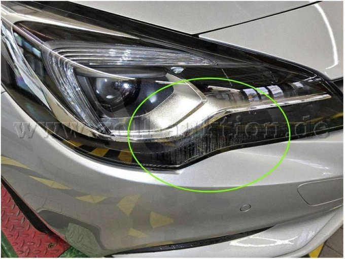 Scheinwerfer links und rechts, innen beschlagen 2