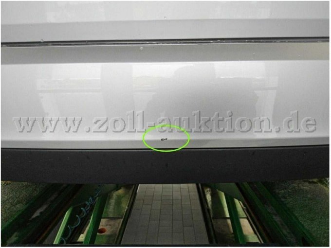 Stoßfänger hinten Lackierung, zerkratzt, lackieren mit Lackaufbau