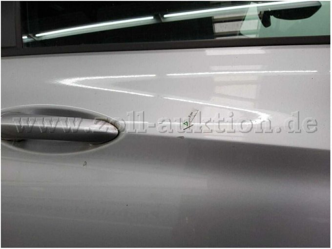 Tür vorn rechts Steinschlag auslegen und polieren