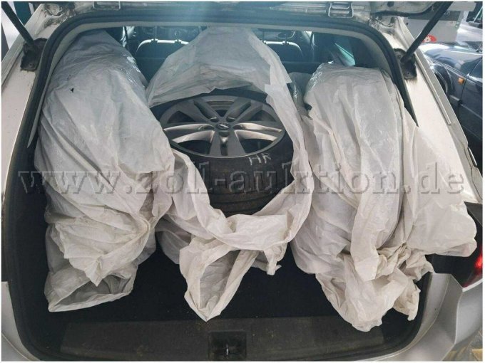 Zusätzlicher Radsatz (Sommerreifen)