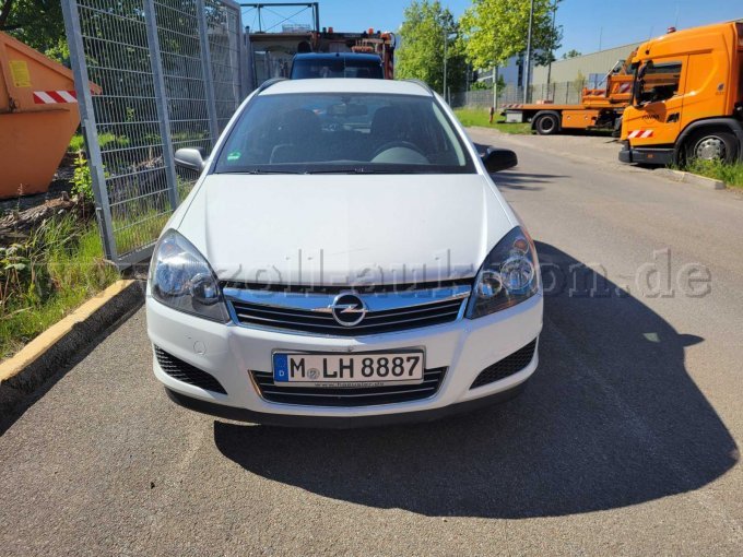 Fahrzeugtotale Front