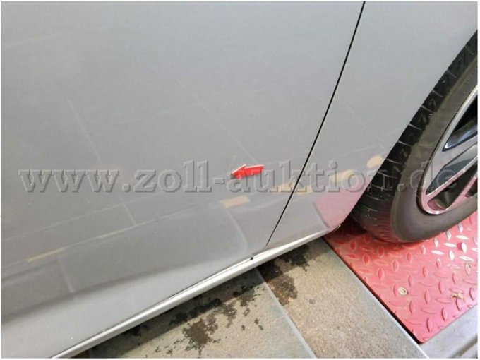 Tür vorne rechts Lackierung, verschrammt, lackieren