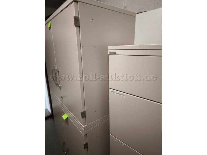 Schrank rechte Seite
