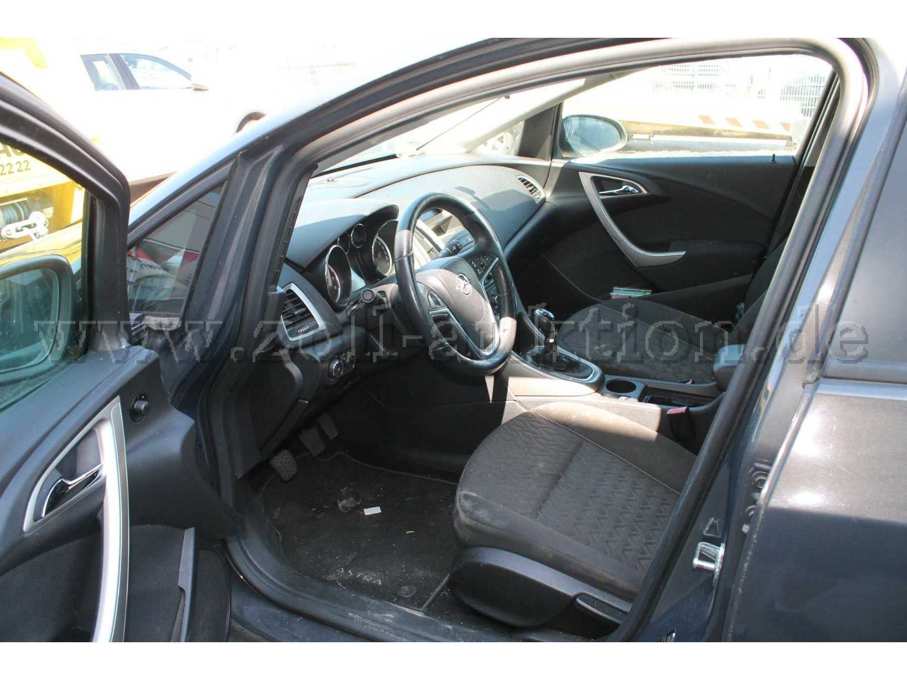 Opel-Astra -Innenraum-