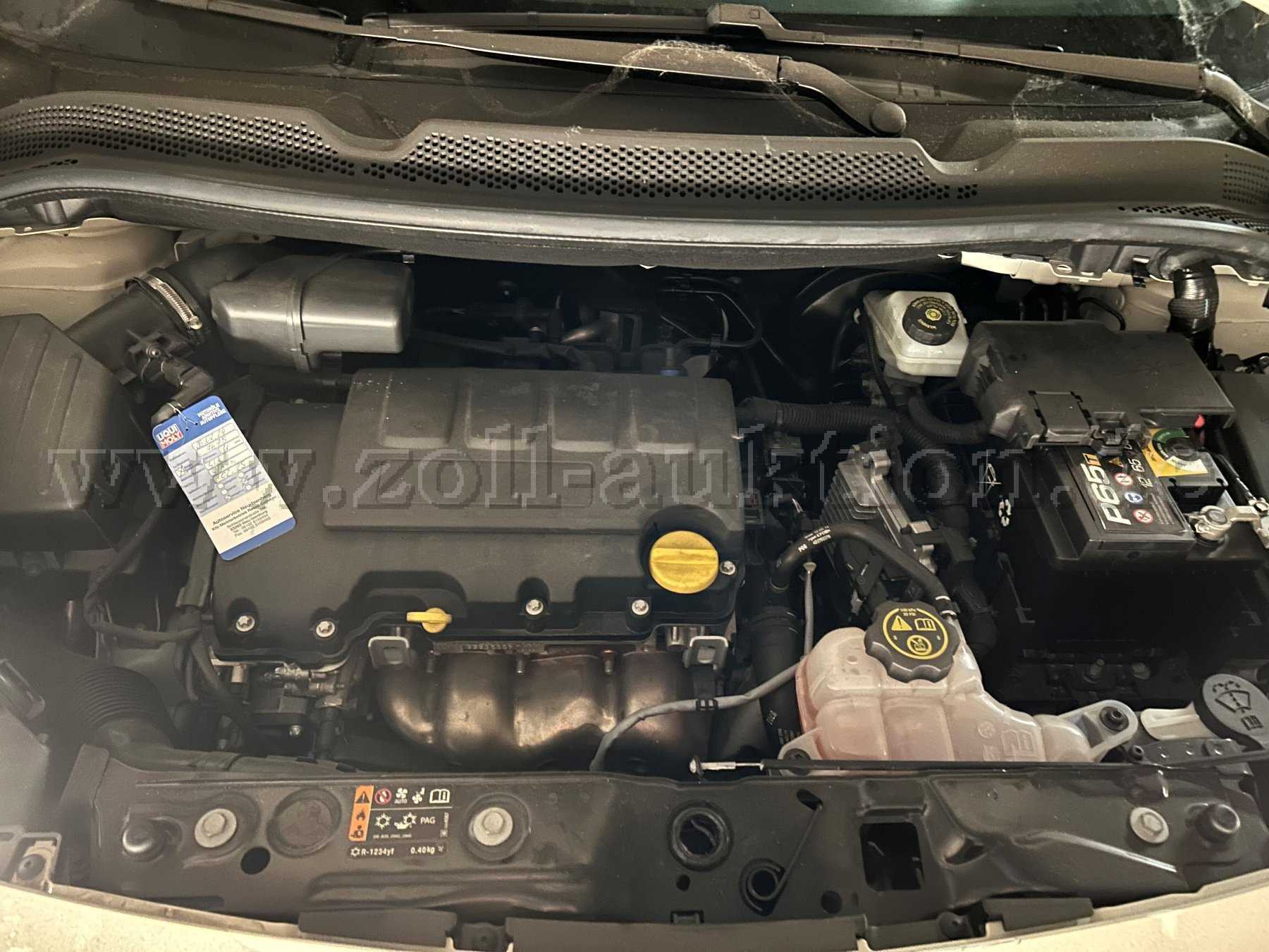Fahrzeug_Motorraum