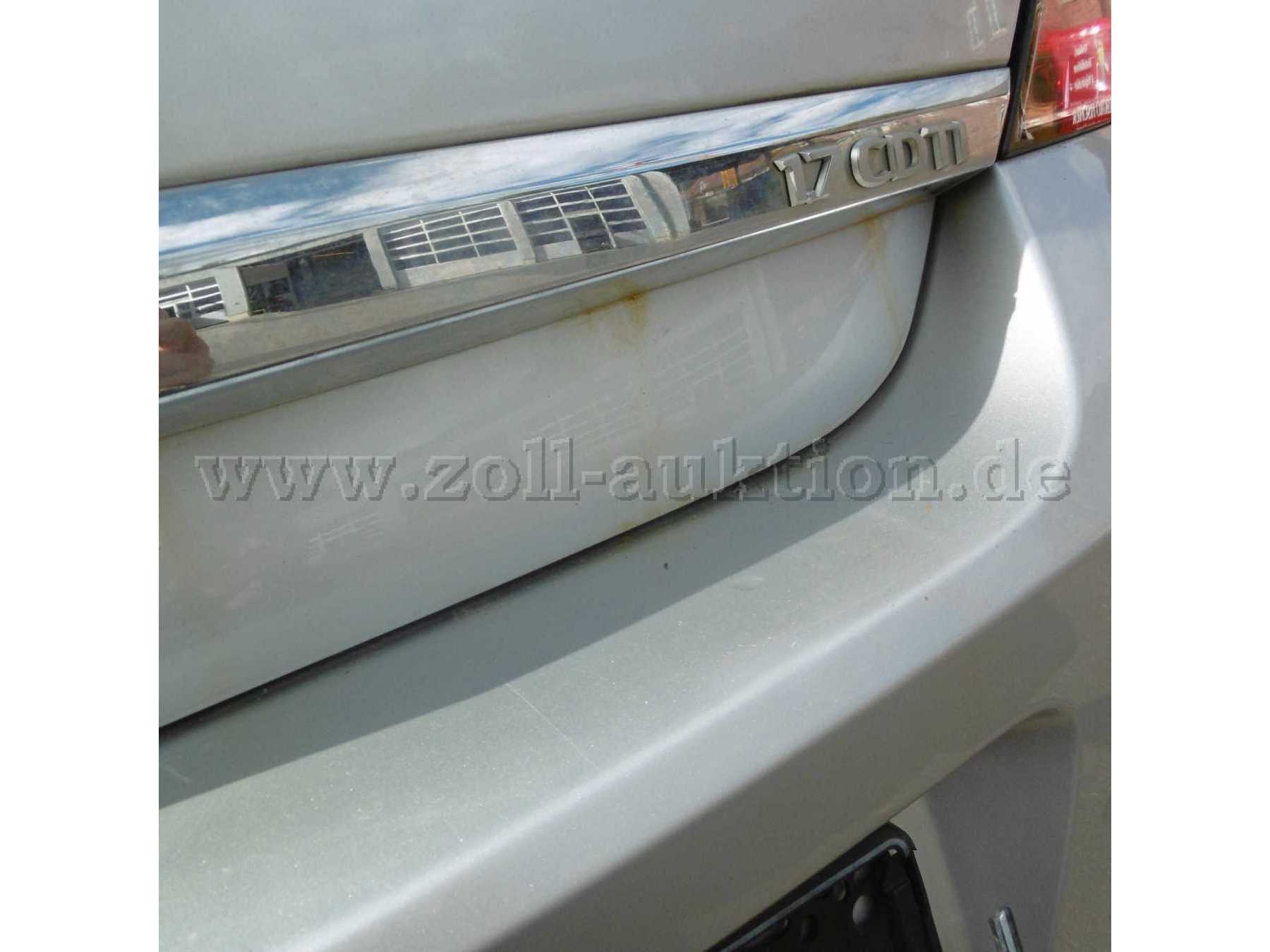 Rost unter Zierleiste Kofferraumedckel