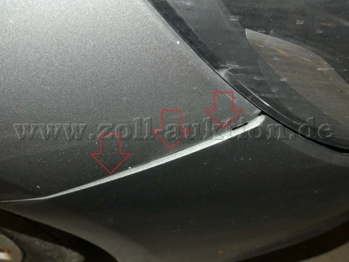 Ablösung Stoßfänger vorn