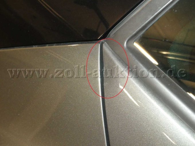 Deformation Türkante hinten rechts