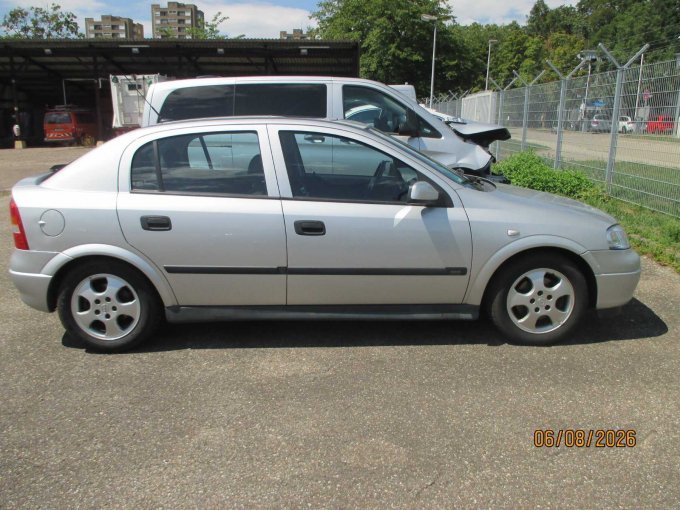 1 Opel Astra G 2,2 EcoTec Selection *nur rollfähig* – foto 4 – kavel bij Zoll-Auktion, Stuttgart