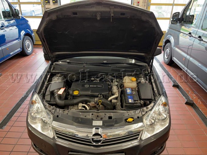 1 Opel Astra - H 1,7 CDTI Bastlerfahrzeug – foto 6 – kavel bij Zoll-Auktion, Traunstein