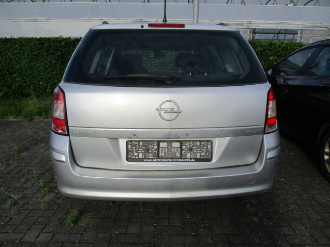 1 Opel Astra H Station Wagon, 1,7 Diesel, 81 KW Bastler/Defekt – foto 3 – kavel bij Zoll-Auktion, Köln