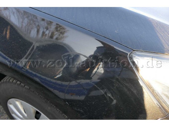 Kratzer Kotflügel vorne rechts