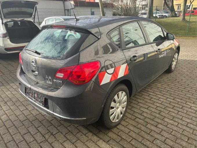 Heckansicht seitlich