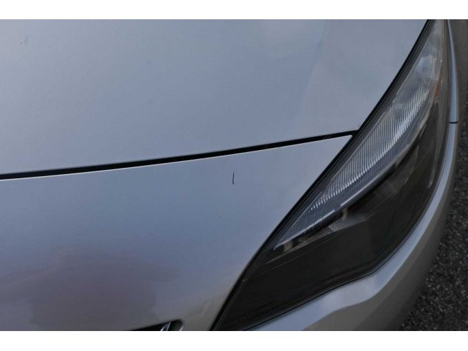 Lackschäden Motorhaube und Stoßfänger vorne