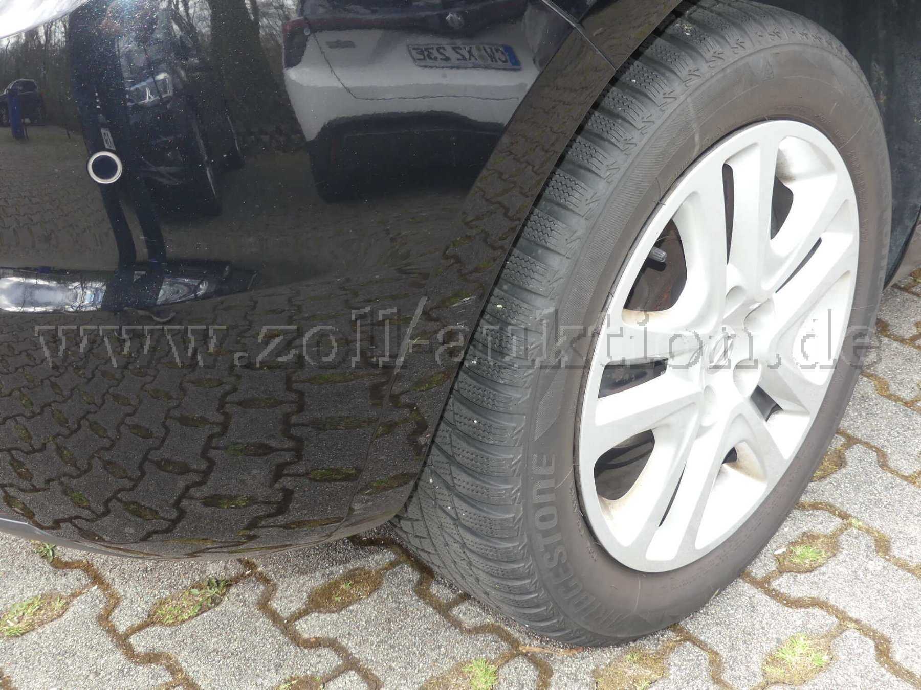 Streifschaden Stoßfänger rechts hinten