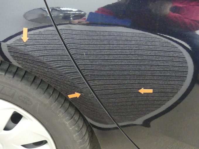 Beschädigung Kotflügel hinten rechts