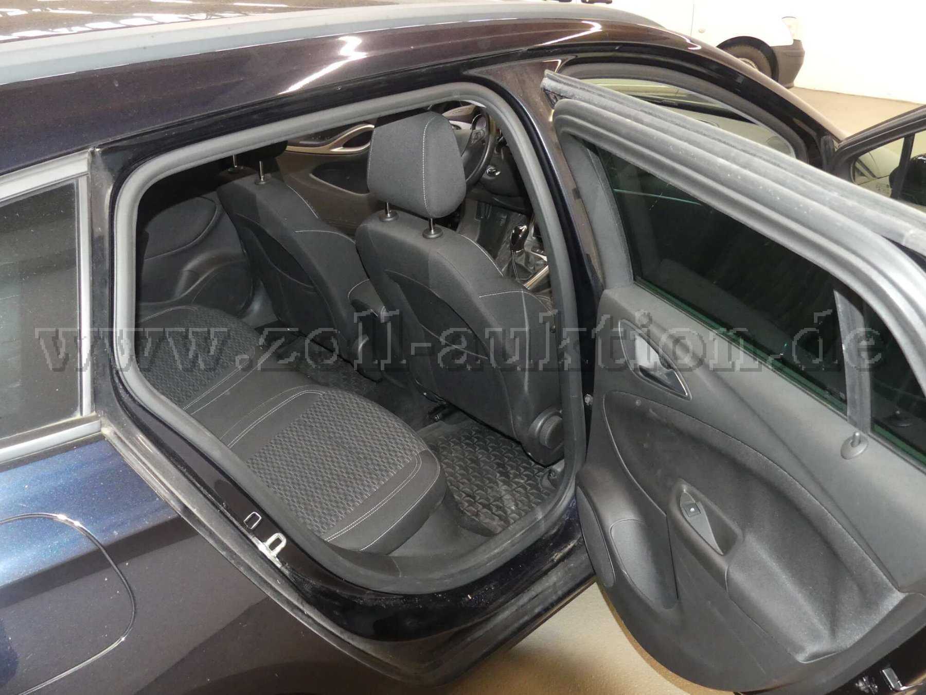 Innenansicht hinten rechts