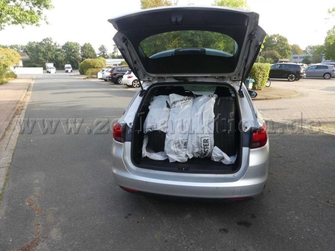 1 Opel Astra K Sportstourer 1.6 CDTI Business Bastlerfahrzeug – BD16-6278 – foto 11 – kavel bij Zoll-Auktion, Hannover