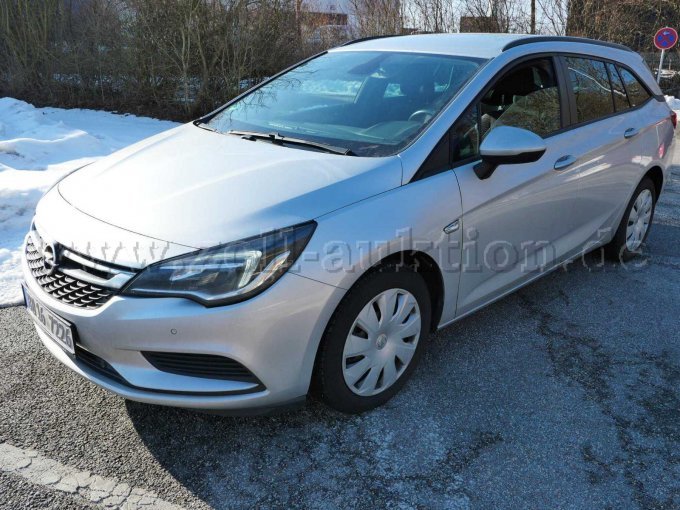 Frontansicht diagonal links Frontansicht diagonal links