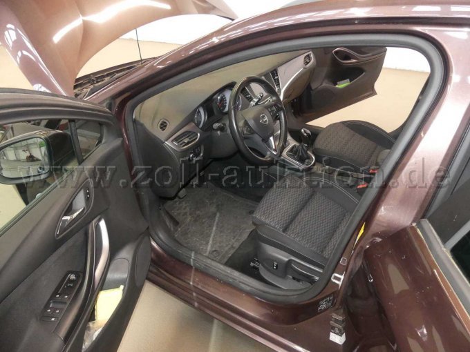 Innenansicht vorn links