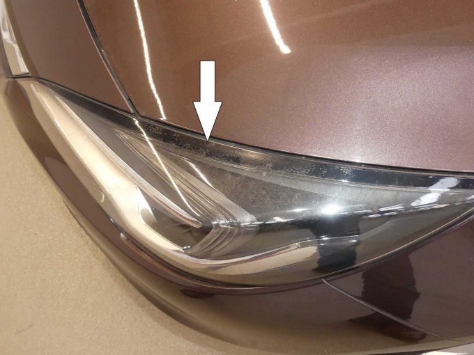 Hauptscheinwerfer matt