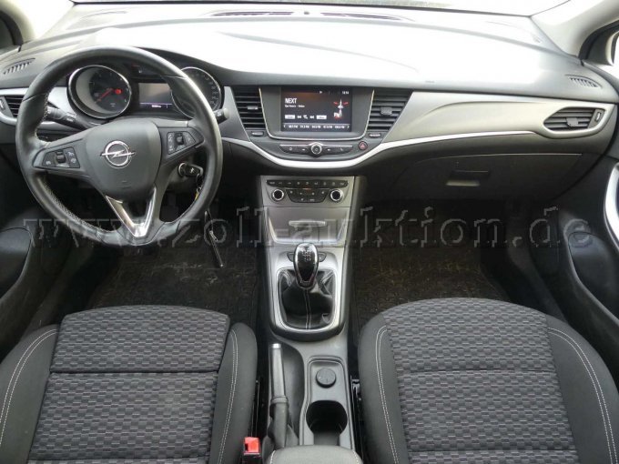 Gesamtansicht Armaturenträger