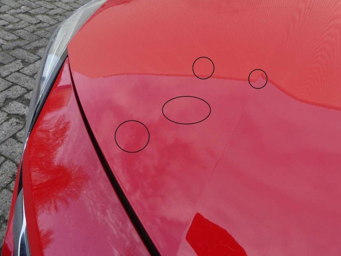 Beispiel-Schaden Motorhaube