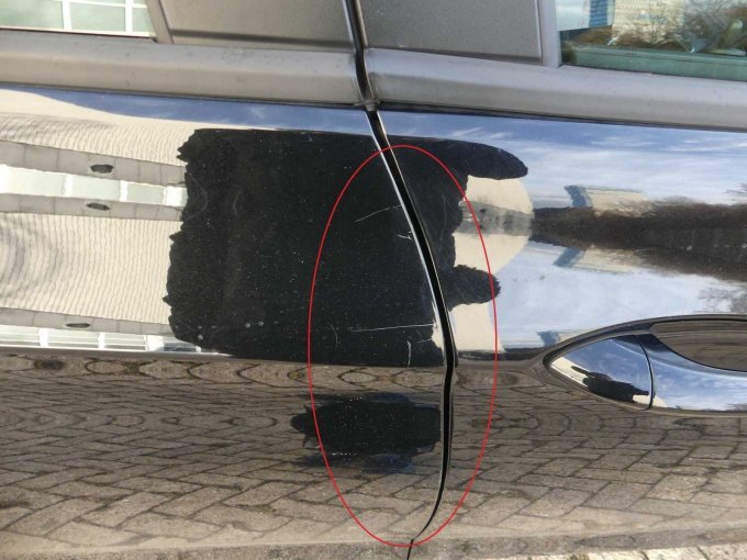 Beispiel-Schaden Kratzer Türen rechts