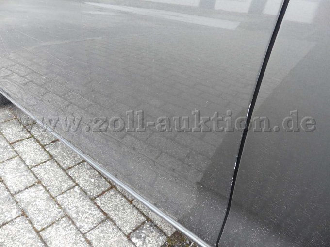 Lackabplatzer Tür vorn links