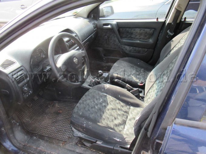 Innenraum Fahrerseite