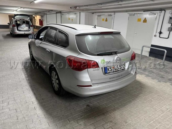 Heckansicht Fahrerseite