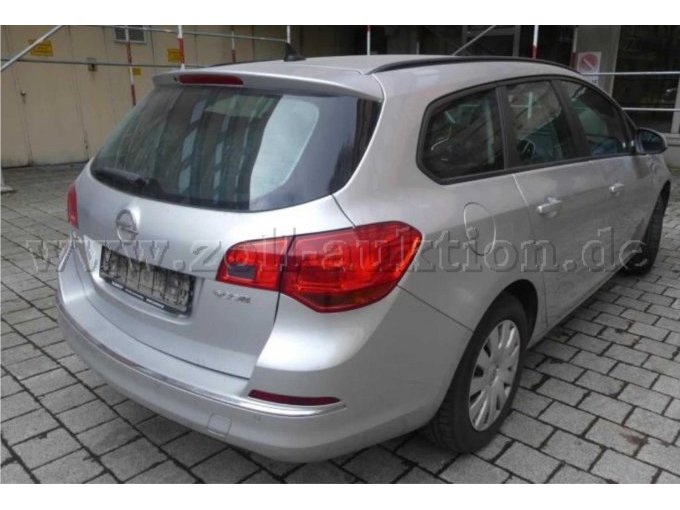 1 Opel Astra Sports Tourer 1.7 Diesel Edition – foto 2 – kavel bij Zoll-Auktion, München