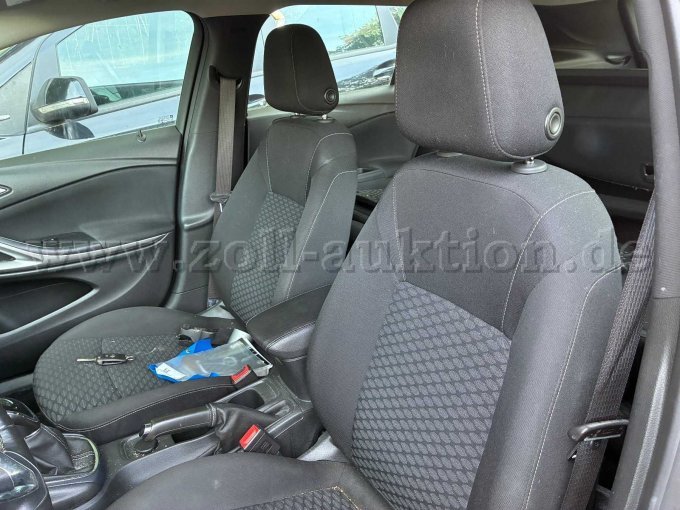 1 Opel Astra Sports Tourer stationwagen – foto 9 – kavel bij Zoll-Auktion, Stuttgart