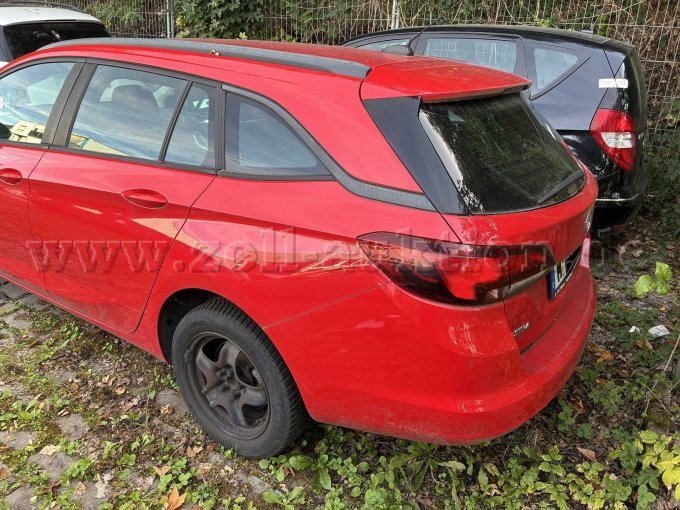 1 Opel Astra Sports Tourer stationwagen – foto 6 – kavel bij Zoll-Auktion, Stuttgart