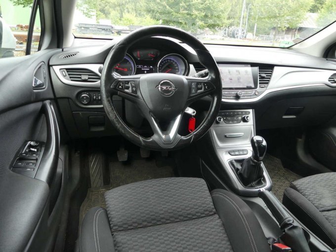 1 Opel Astra Sportstourer 1.6 BiTurbo CDTI – foto 9 – kavel bij Zoll-Auktion, Herne