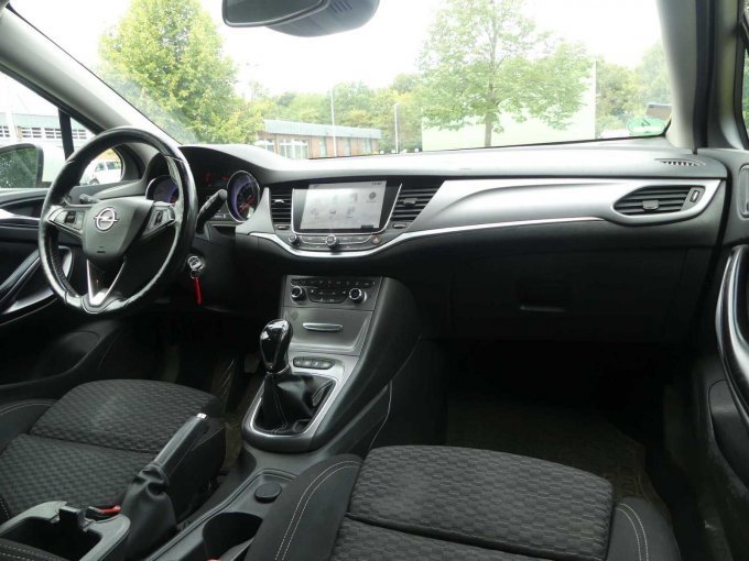 1 Opel Astra Sportstourer 1.6 BiTurbo CDTI – foto 10 – kavel bij Zoll-Auktion, Herne