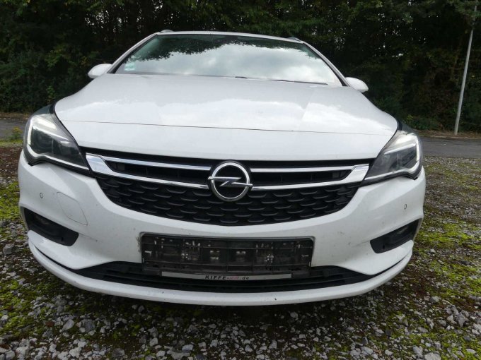 1 Opel Astra Sportstourer 1.6 BiTurbo CDTI – foto 6 – kavel bij Zoll-Auktion, Herne