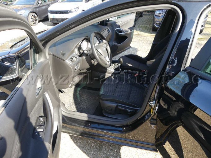 Innenansicht vorn links