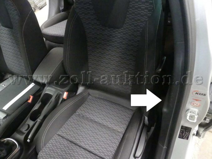 Kratzer Innenverkleidung B-Säule links