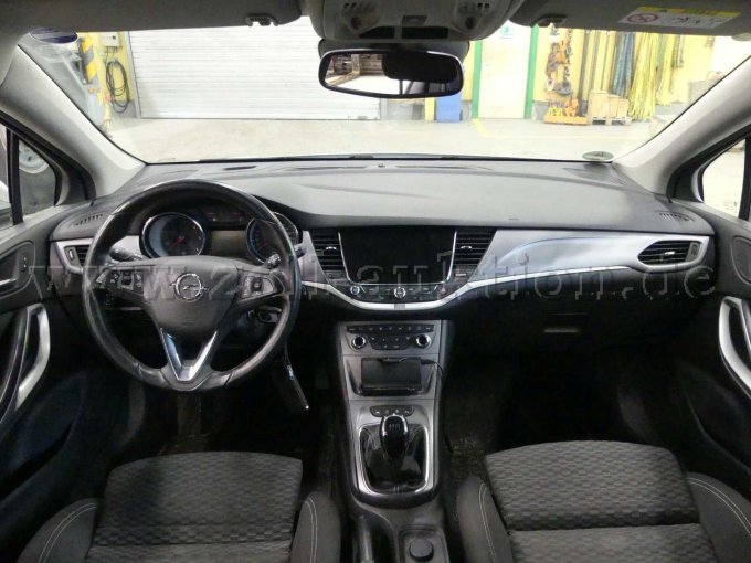 Innenansicht Instrumententafel